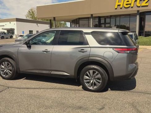 Used 2024 Nissan Pathfinder S AWD/4WD image 6