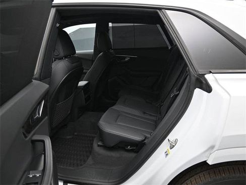 New 2026 Audi Q8 Premium Plus image 11