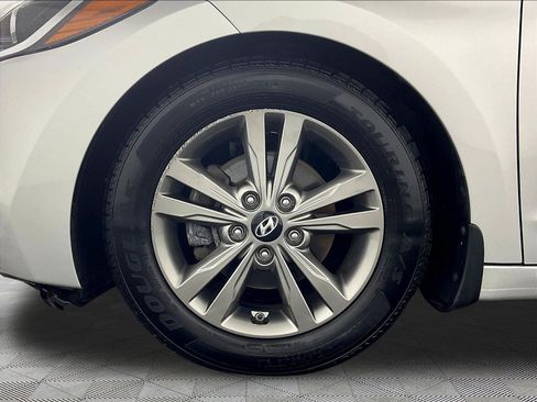 Used 2018 Hyundai Elantra SEL FWD image 33