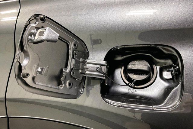 Used 2023 Toyota Highlander Limited AWD/4WD image 44