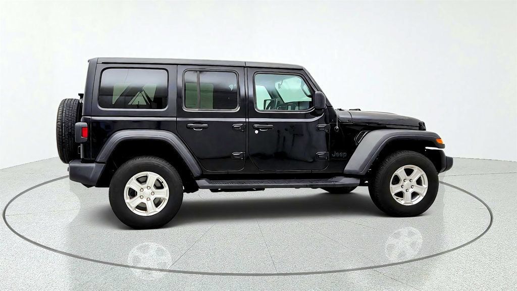 Used 2023 Jeep Wrangler Unlimited Sport AWD/4WD image 4