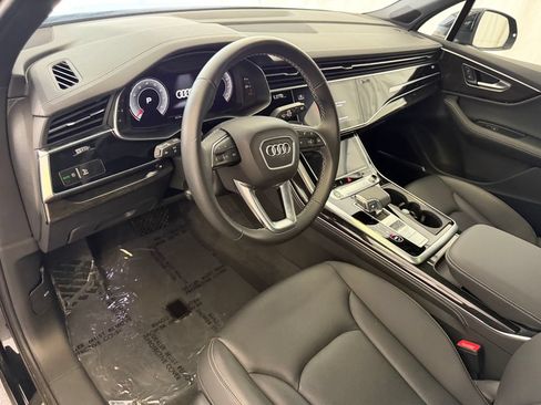 Used 2025 Audi Q7 3.0T Premium Plus w/ Premium Plus Package AWD/4WD image 4