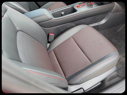 New 2026 Nissan Kicks SR FWD image 12