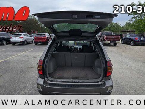 Used 2005 Pontiac Vibe w/ Power Group Value Package image 22