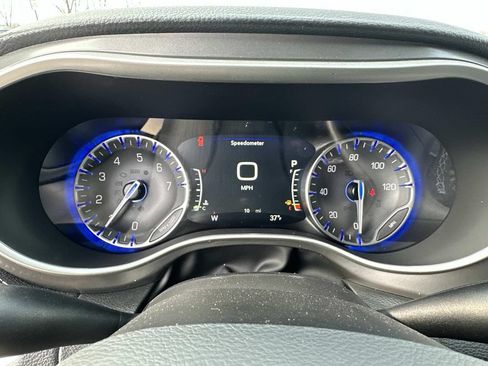 New 2026 Chrysler Pacifica Select FWD image 29