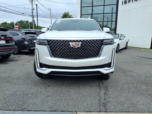 Used 2024 Cadillac Escalade Premium Luxury w/ Performance Package AWD/4WD image 2
