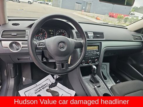 Used 2014 Volkswagen Passat 1.8T S FWD image 18