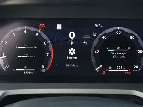 Used 2025 Toyota 4Runner Limited AWD/4WD image 19