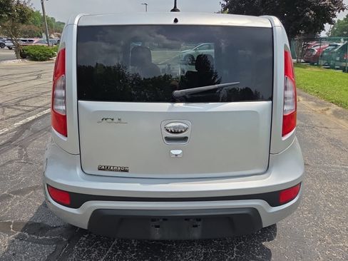 Used 2013 Kia Soul + w/ Audio Pkg FWD image 6