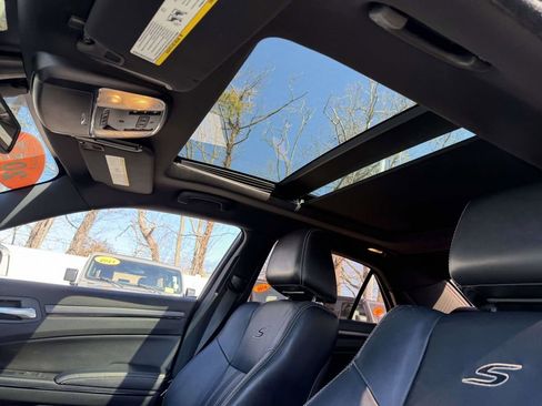 Used 2012 Chrysler 300 S image 15