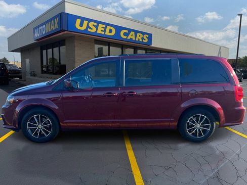 Used 2019 Dodge Grand Caravan GT FWD image 8