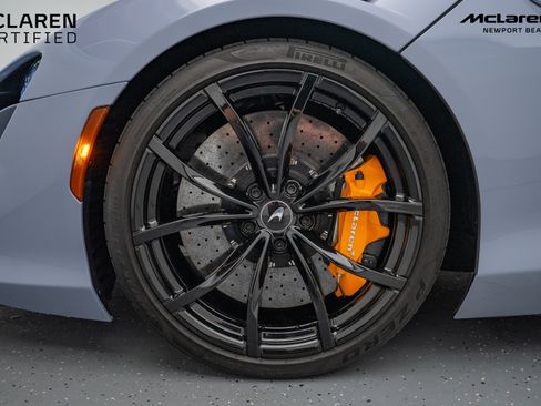 Used 2024 McLaren Artura image 35