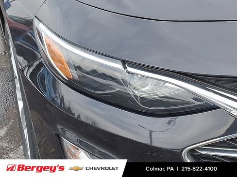 Used 2022 Chevrolet Malibu LT image 11