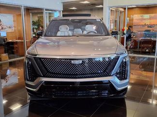 New 2026 Cadillac Vistiq Luxury video 2