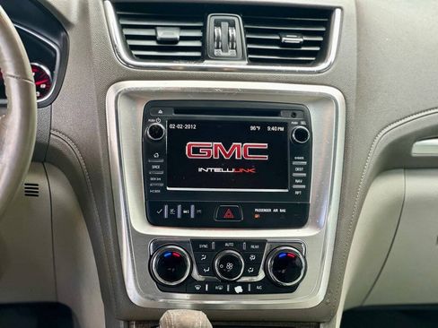Used 2014 GMC Acadia SLT FWD image 10