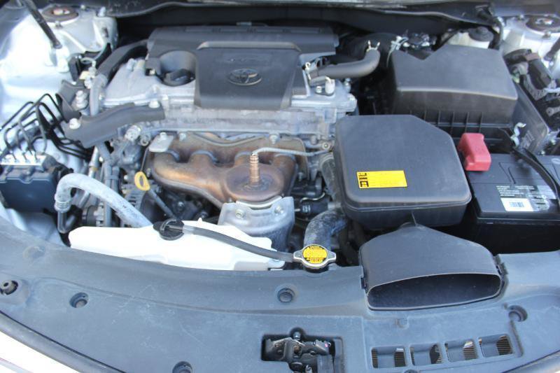 Used 2014 Toyota Camry LE FWD image 32