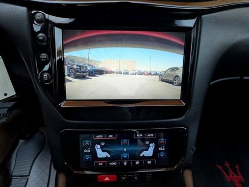 Used 2013 Maserati GranTurismo Sport image 22