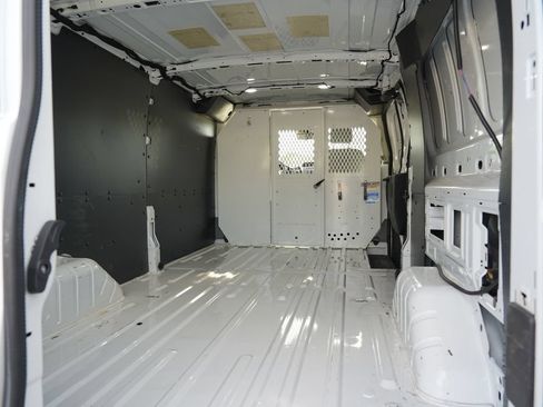 Used 2018 Ford Transit 350 148 Low Roof RWD image 25