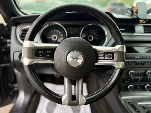 Used 2013 Ford Mustang Coupe image 24