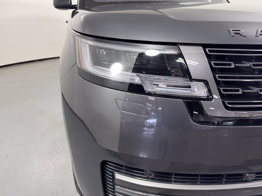 Certified 2023 Land Rover Range Rover SE AWD/4WD image 3