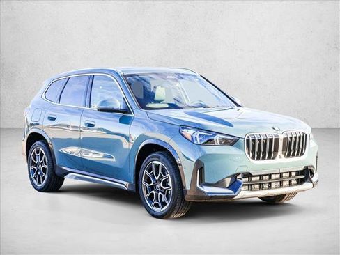Certified 2025 BMW X1 xDrive28i w/ Technology Package image 3
