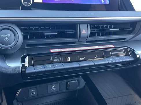 New 2026 Toyota Prius LE image 16