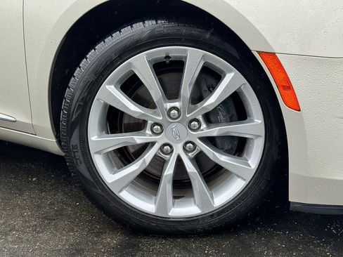 Used 2016 Cadillac XTS Luxury AWD/4WD image 2