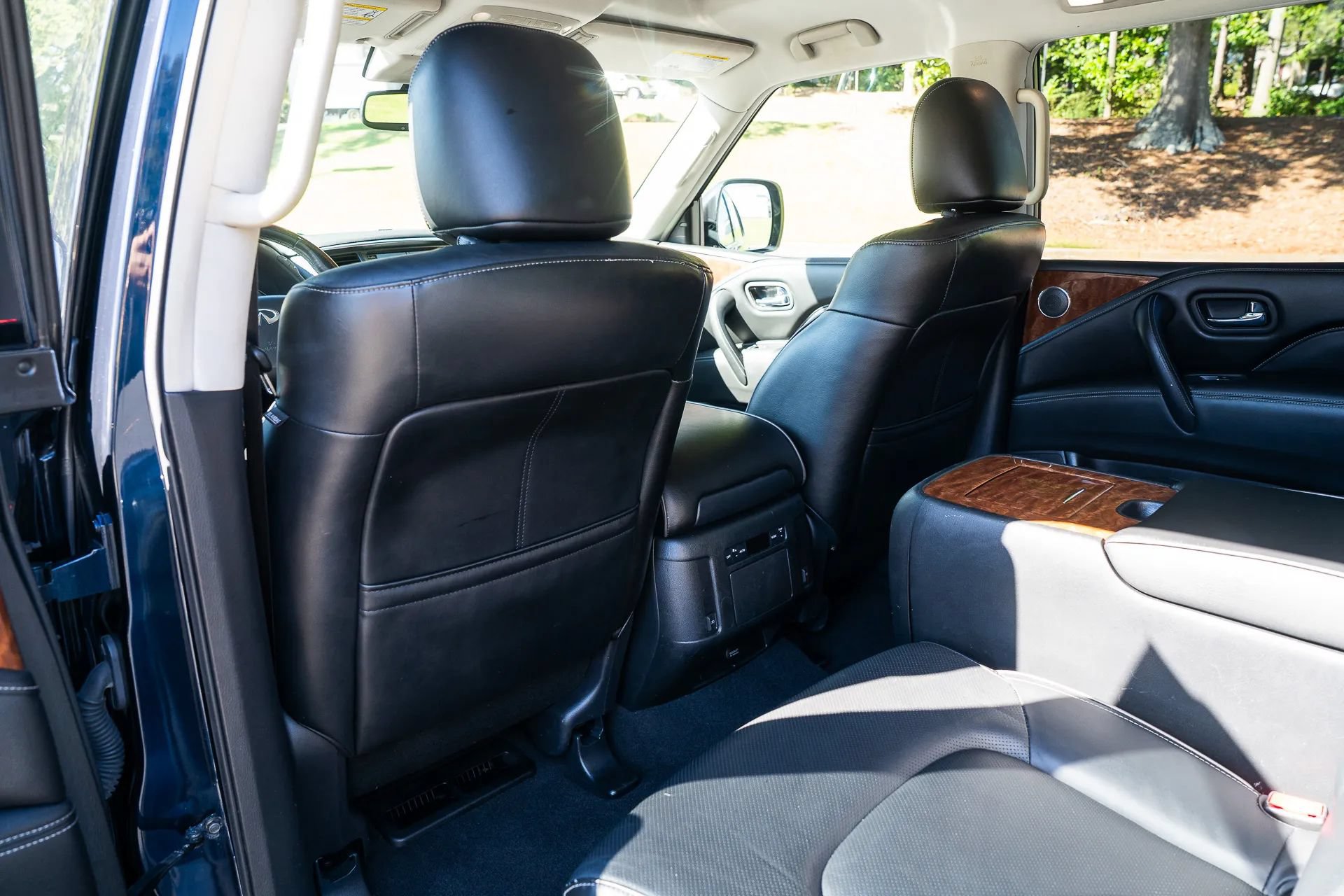 Used 2019 INFINITI QX80 Luxe w/ Proassist Package AWD/4WD image 30