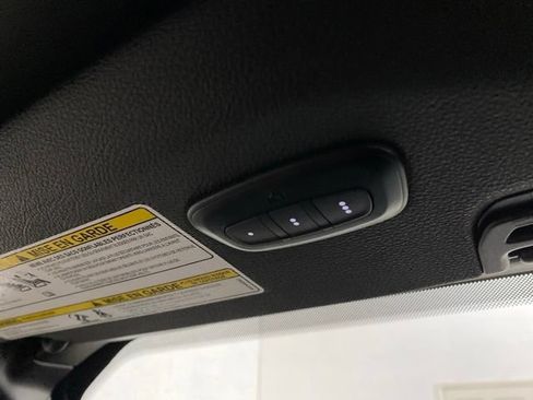 Used 2022 Jeep Wrangler Unlimited Sahara AWD/4WD image 62