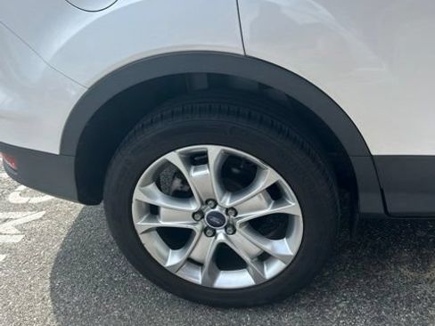 Used 2014 Ford Escape Titanium w/ Equipment Group 401A FWD image 14