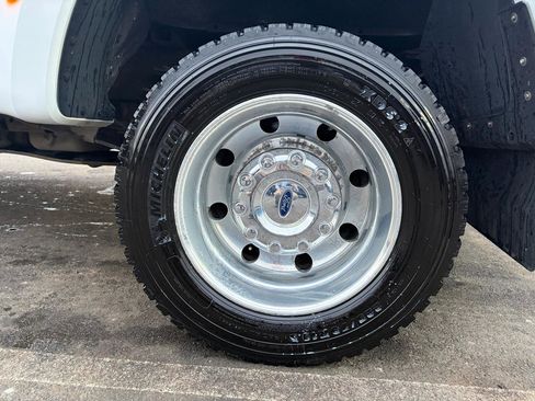 Used 2019 Ford F450 XLT w/ XLT Premium Package image 19