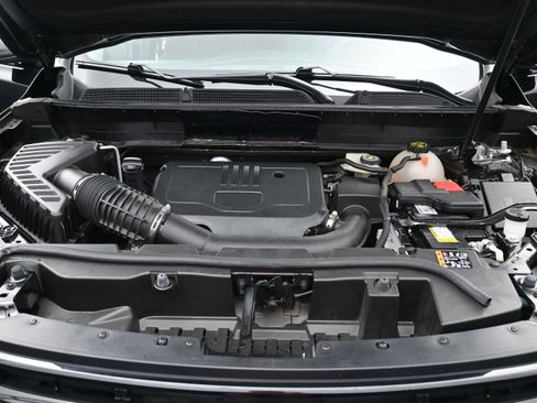 Used 2023 GMC Acadia SLE w/ Driver Convenience Package FWD image 24