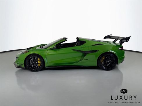 Used 2026 Chevrolet Corvette ZR1 w/ ZR1 Carbon Fiber Aero Package RWD image 9