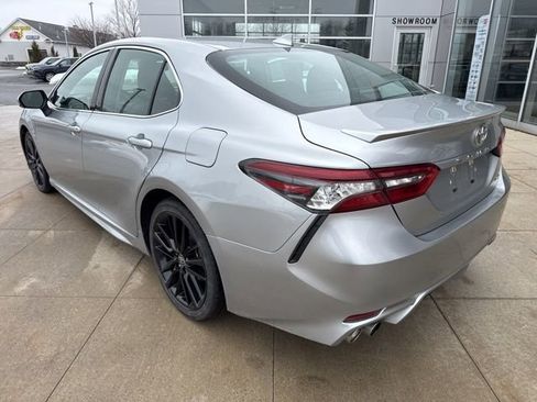 Used 2023 Toyota Camry XSE image 5