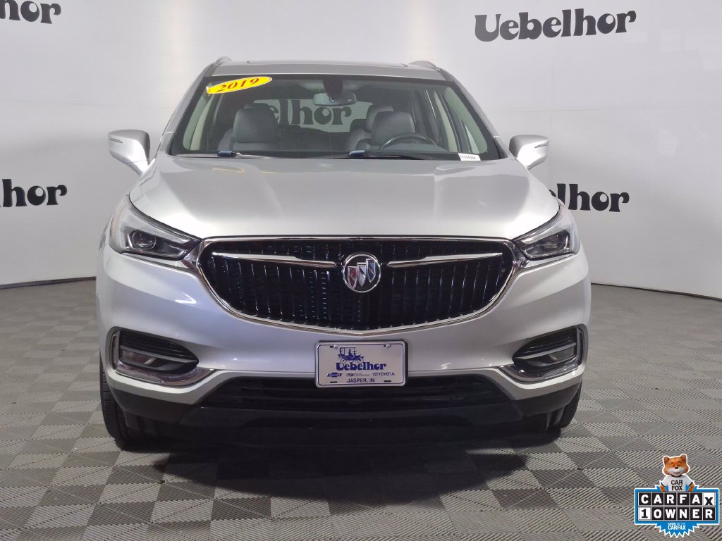 Used 2019 Buick Enclave Essence AWD/4WD image 2