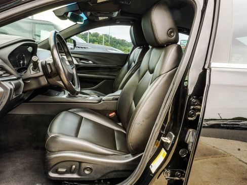 Used 2022 Cadillac CT4 Luxury w/ LPO, Exterior Accent Package RWD image 34