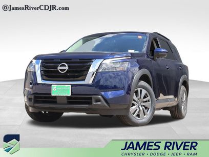 Used 2025 Nissan Pathfinder SV