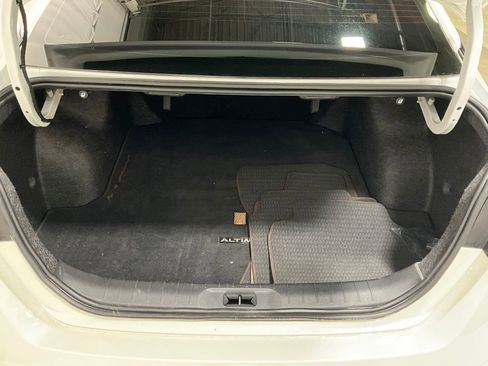 Used 2024 Nissan Altima 2.5 SR image 23