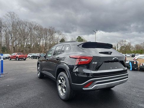 New 2026 Chevrolet Trax LT w/ Driver Confidence Package image 3