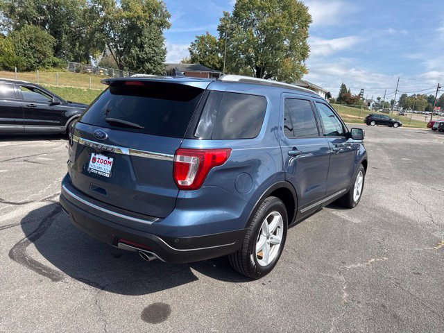 Used 2018 Ford Explorer XLT w/ Equipment Group 202A FWD image 8