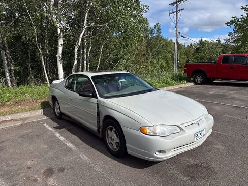 Used 2004 Chevrolet Monte Carlo LS w/ Preferred Equipment Group FWD image 2