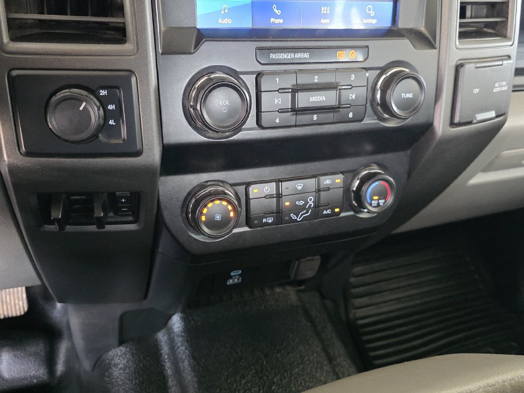 Used 2022 Ford F250 XL w/ Power Equipment Group AWD/4WD image 18