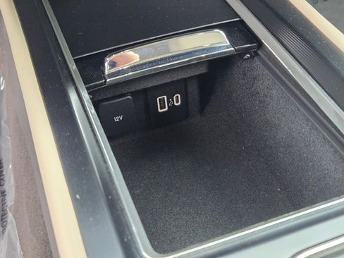 Certified 2024 Lincoln Corsair AWD image 30