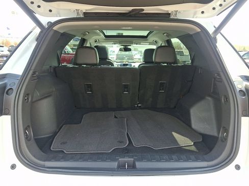 Used 2022 Chevrolet Equinox Premier AWD/4WD image 29