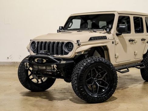 Used 2025 Jeep Wrangler Unlimited Rubicon w/ Technology Group image 22