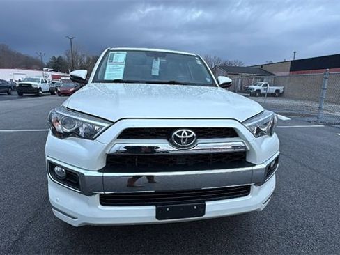 Used 2018 Toyota 4Runner Limited image 8