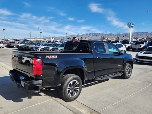 Used 2022 Chevrolet Colorado Z71 AWD/4WD image 6