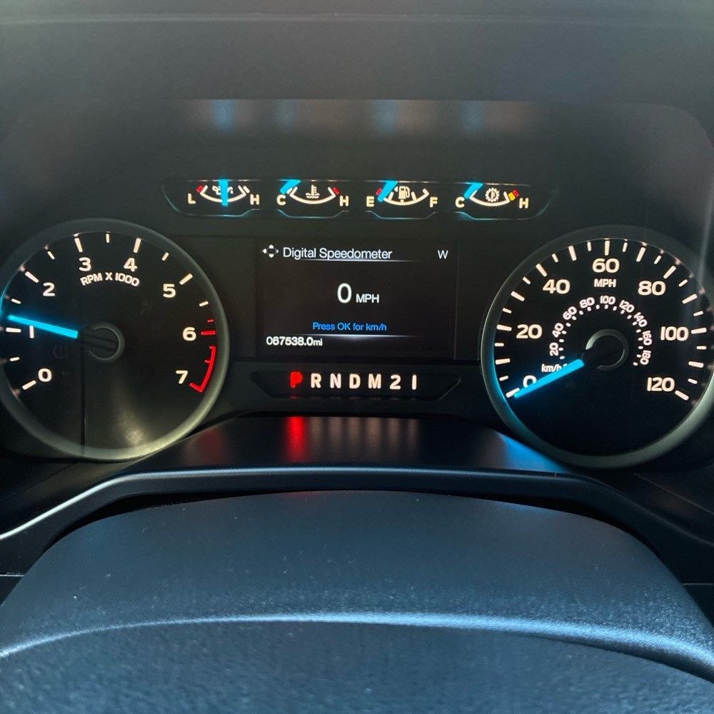 Used 2016 Ford F150 XLT w/ Equipment Group 302A Luxury AWD/4WD image 8