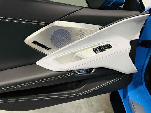 Used 2023 Chevrolet Corvette Stingray Premium Cpe w/ Z51 Performance Package image 33