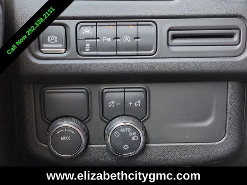Used 2023 Chevrolet Suburban Premier RWD image 24